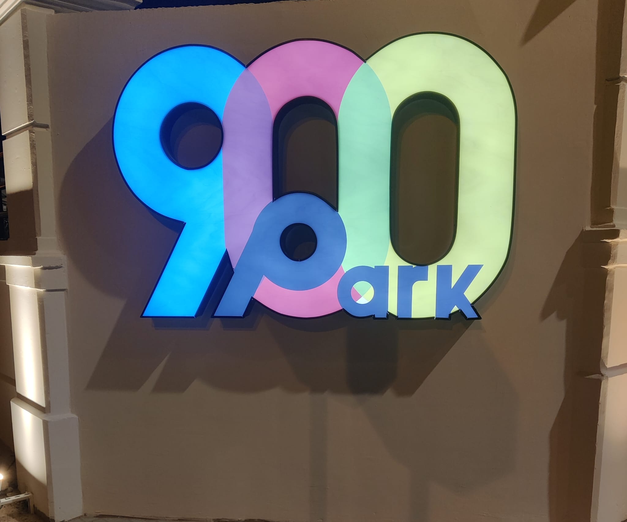 900 PARK